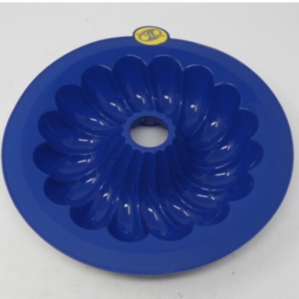 Smartware Bakeware Set Of Two Blue Silicone Bundt Cake Pans